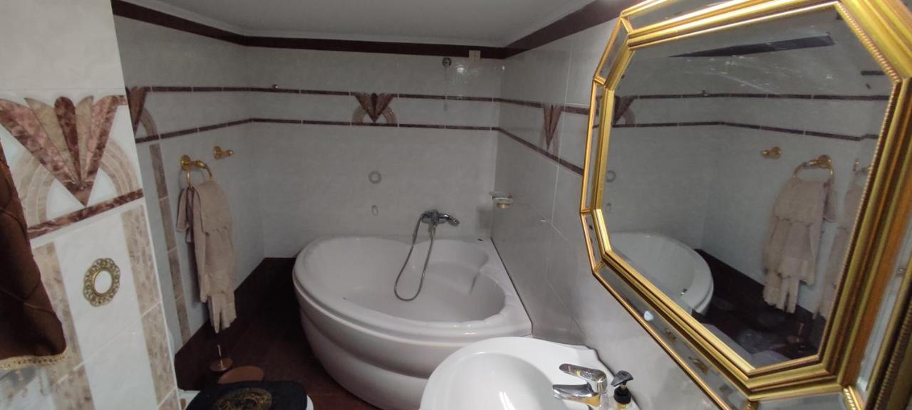 Ixian House Appartement *