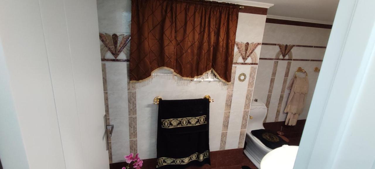 Ixian House *